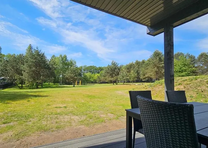 Domki-skansenzdbice - Letniskowe I Camper Ferienhaus Zdbice