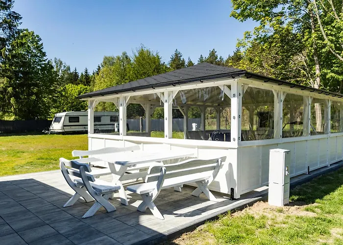 Domki-skansenzdbice - Letniskowe I Camper Ferienhaus